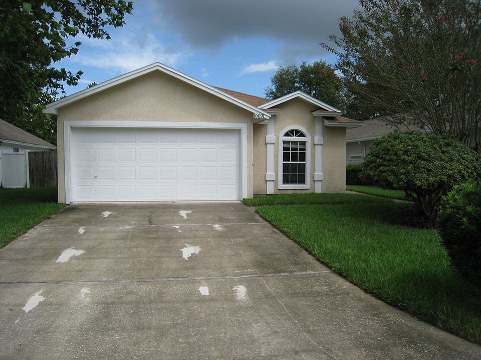 1st image of 6091 Alpenrose Ave