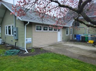 5714 SE 15th Ave #B, Portland, OR 97202