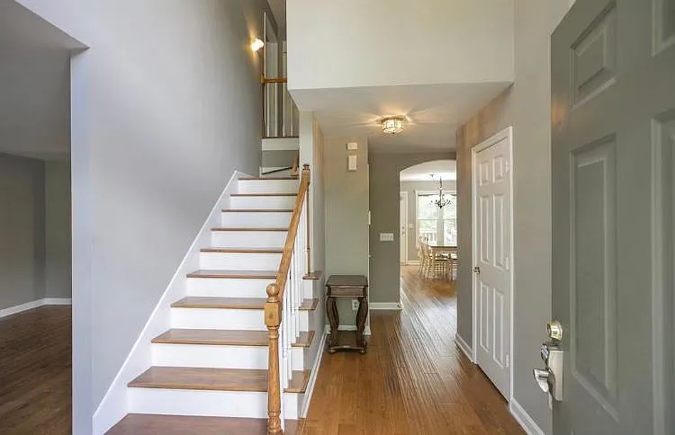 1333 Timber Valley Dr — Photo 2