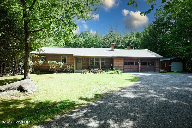 4th image of 33 Quail Way