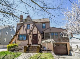 24 Fremont Rd, Valley Stream, NY 11581