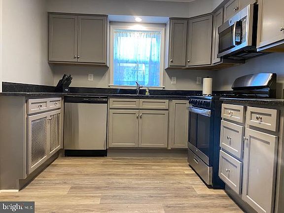 3rd image of 505 Vanderslice St