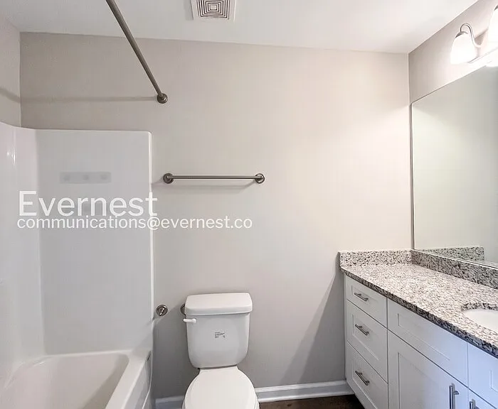 204 Tara Ct — Photo 15