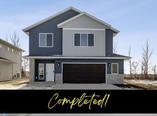 6089 Martin Ln W, West Fargo, ND 58078