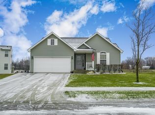 275 Cimarron Dr, Howell, MI 48855