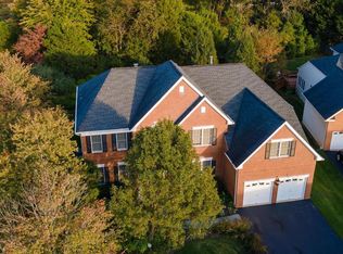 12681 Autumn Crest Dr, Herndon, VA