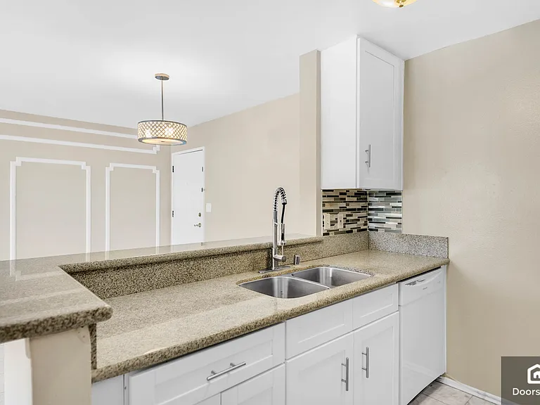 18645 Hatteras St #146 — Photo 10