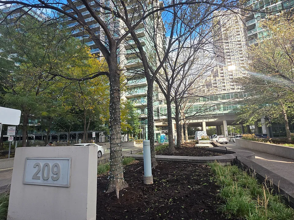 209 Fort York Blvd #475