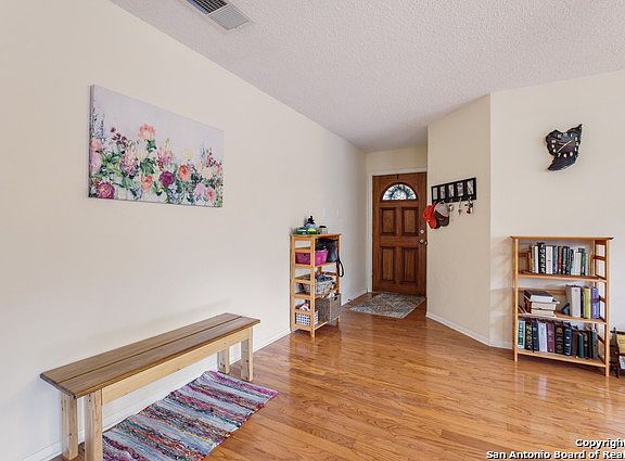 4th image of 7514 Garden Grv