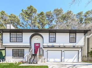 1206 Woodington Cir, Lawrenceville, GA 30044