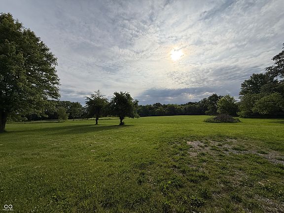3rd image of 1227 Holmes Rd