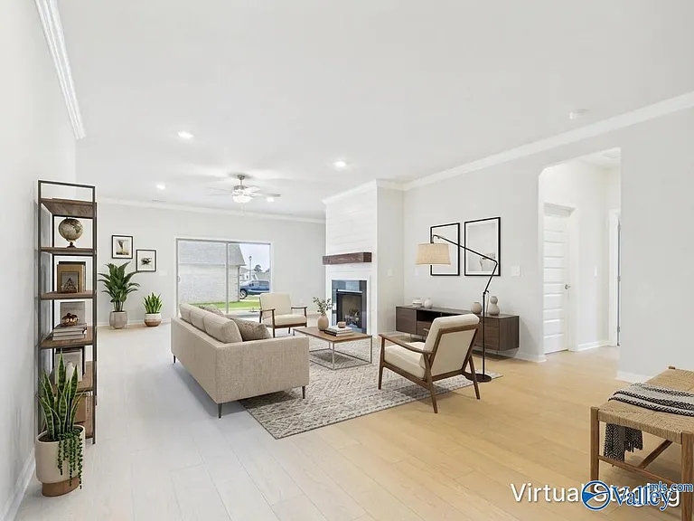 17993 Longleaf Dr — Photo 3
