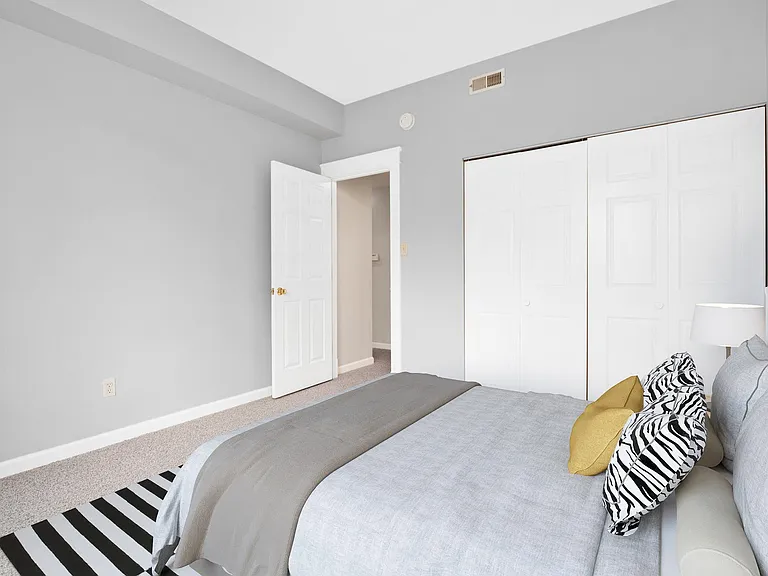 5803 Waterman Blvd #3W — Photo 13