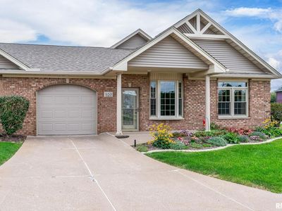 950 Arbor Dr, Moline, IL, 61265