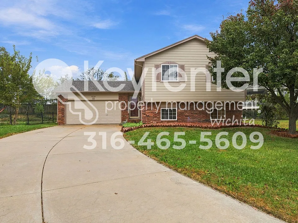 12114 E Laguna St