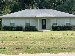 812 SW 2nd Ave, Trenton, FL 32693
