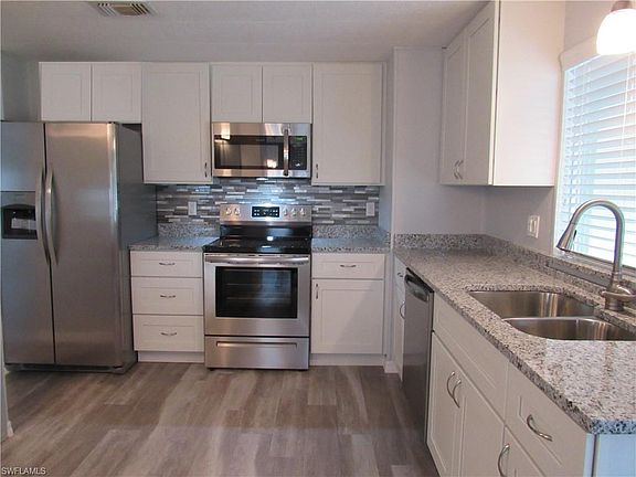3rd image of 742 Cricket Ct