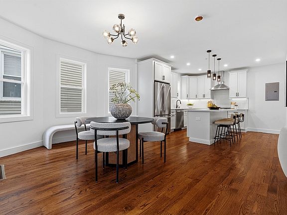 5th image of 73 Romsey St #2