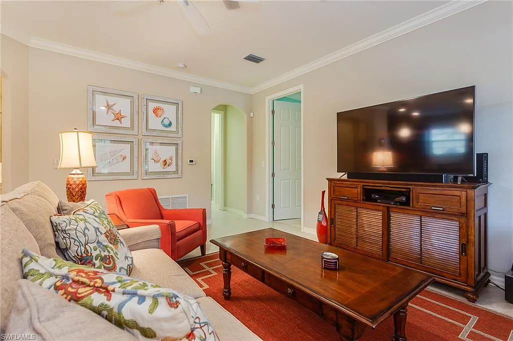 2 bed, 2.0 bath, 1227 sqft, $6,500 — Photo 3