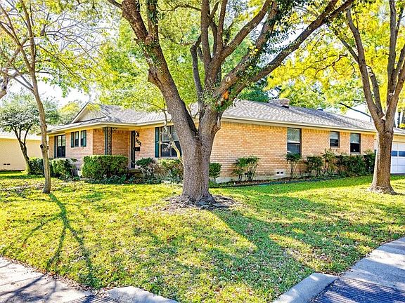 2nd image of 3801 Ashville Dr