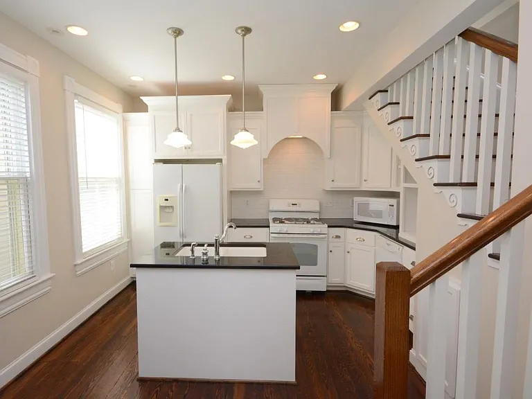 436 Dinwiddie St #2 — Photo 8