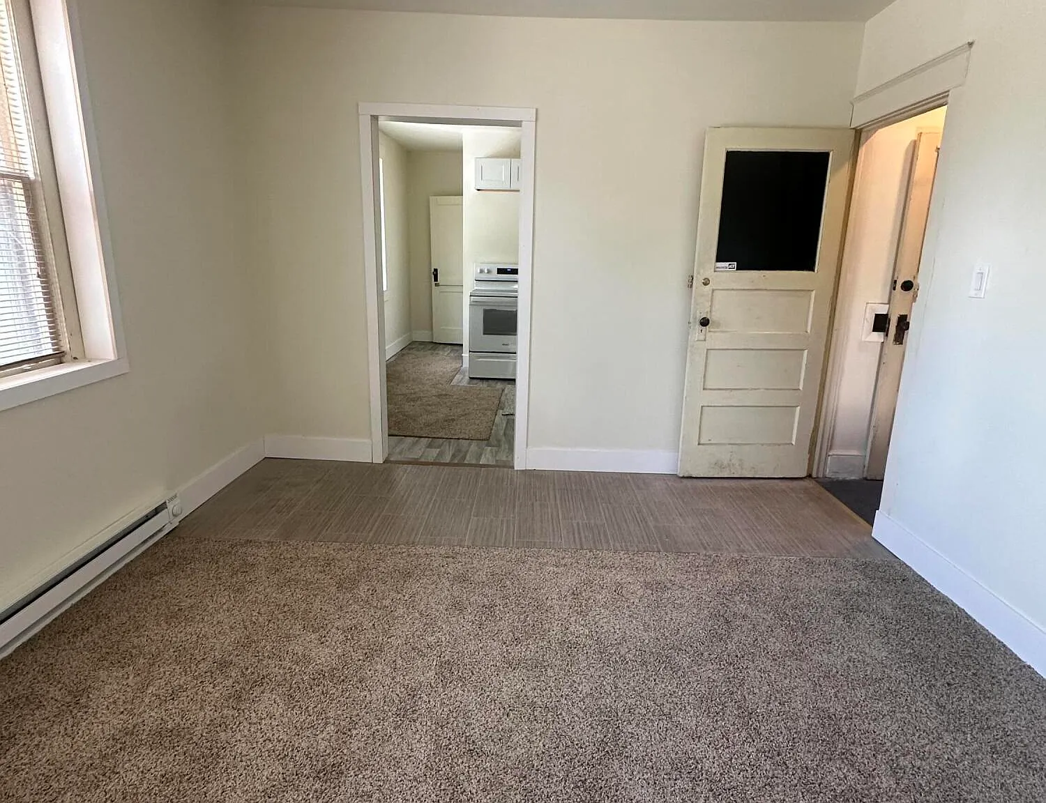 2 bed, 2.0 bath, 580 sqft, $1,300 — Photo 2