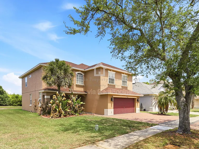 824 Lake Biscayne Way — Photo 4