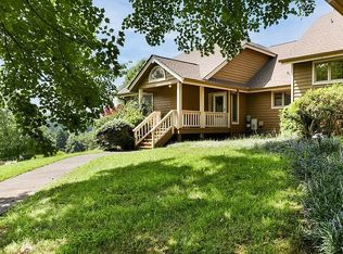 21 Meadow Ridge Dr #A, Hayesville, NC 28904
