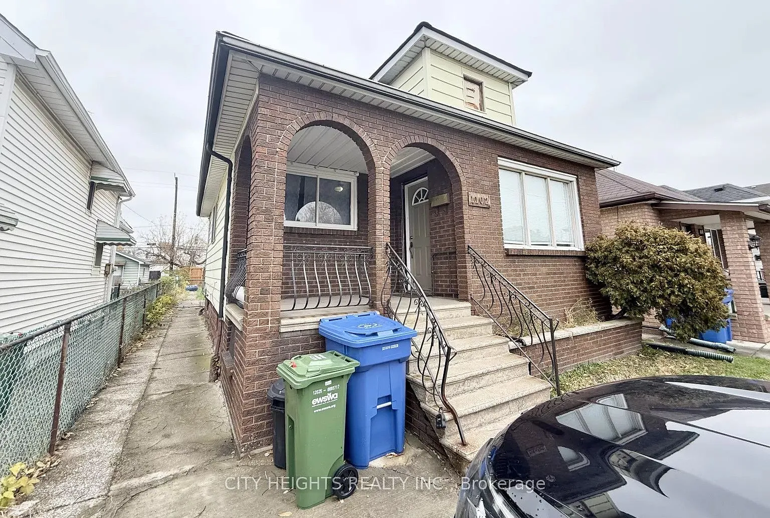 3 bed, $2,250 — Photo 2