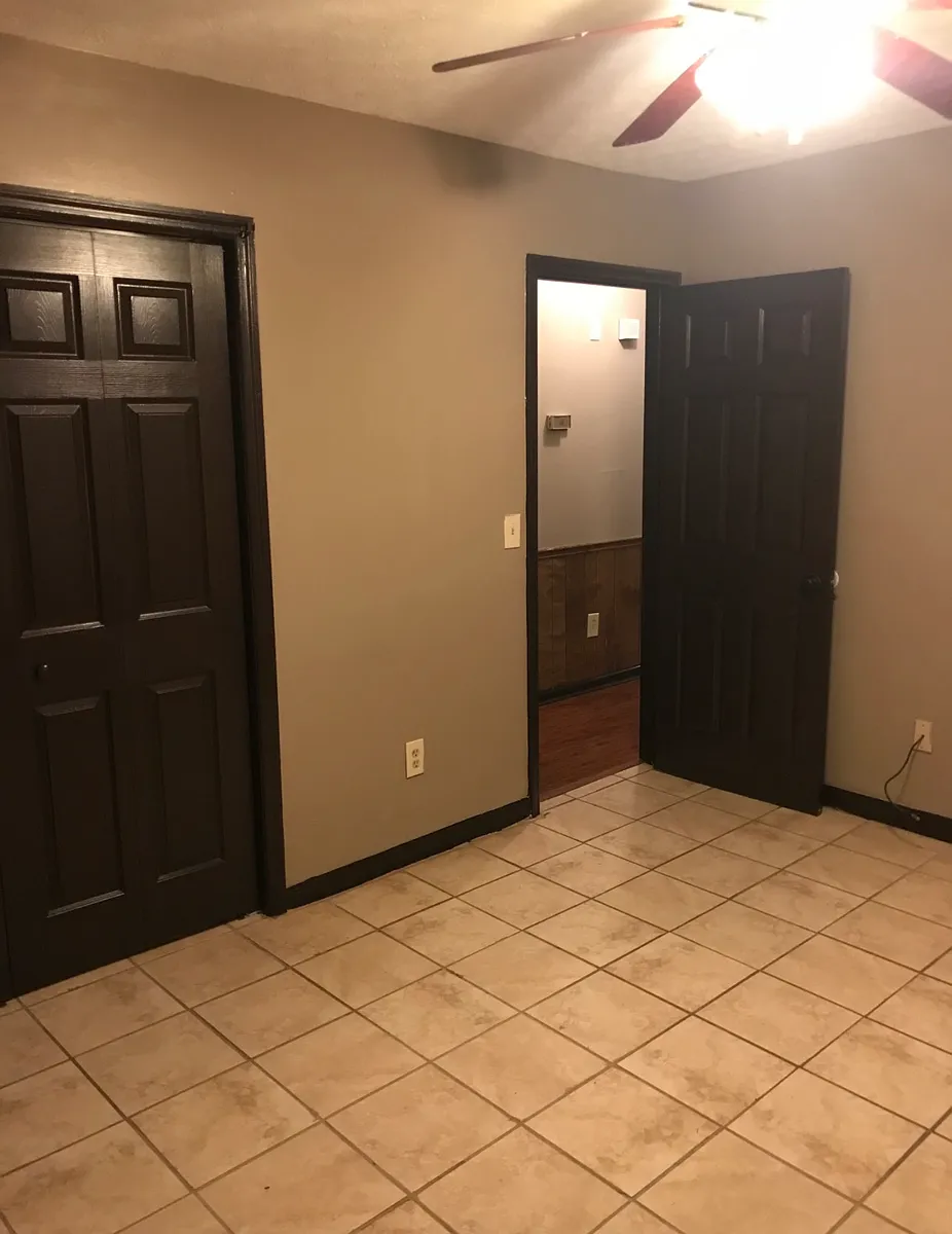 Building Photo - 628 Southern Pines Dr