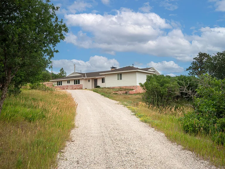 4710 Limestone Rd — Photo 3