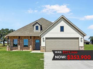 1013 Springfield Rd, Springtown, TX 76082