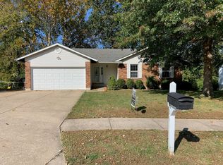 1319 Shagbark Ct, Troy, MO 63379