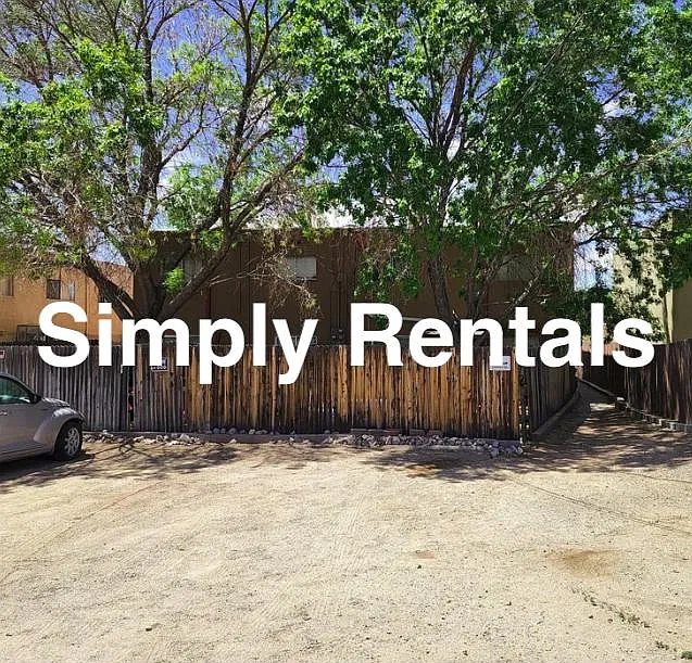 2 bed, 800 sqft, $1,200 — Photo 2