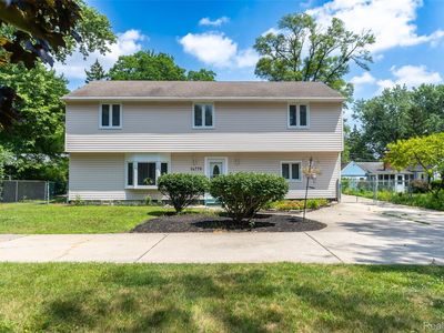 14778 Harrison St, Livonia, MI, 48154