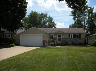 5102 Thornbury Blvd, Lyndhurst, OH 44124
