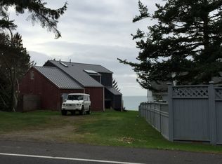 1385 W Beach Rd, Oak Harbor, WA 98277