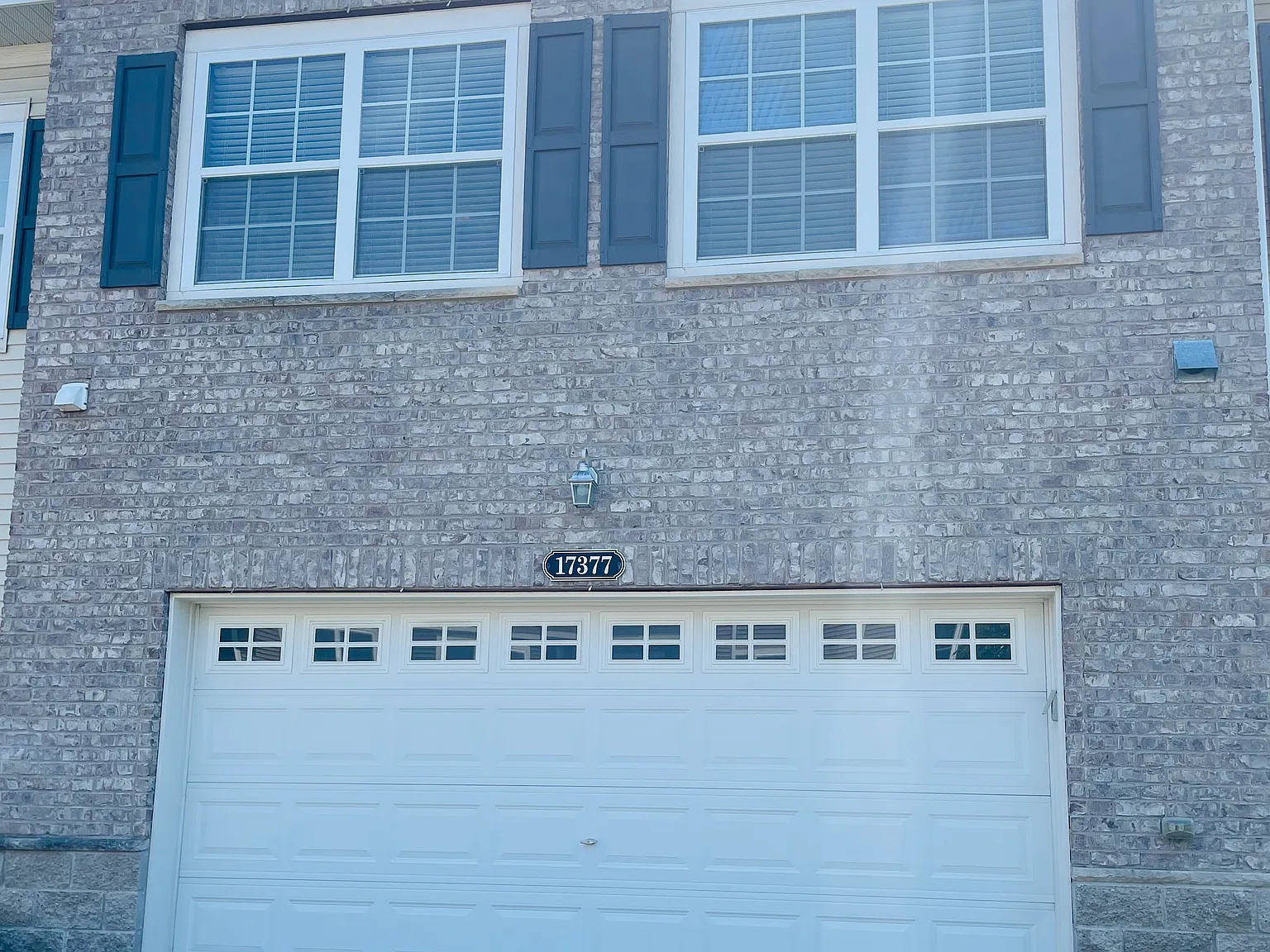 3 bed, 2.5 bath, 1595 sqft, $2,500 — Photo 3