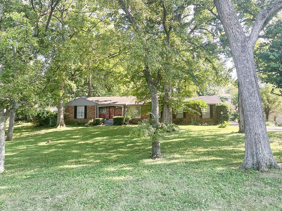 2nd image of 438 Broadmoor Dr