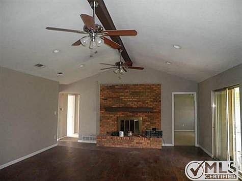 3rd image of 6404 Trail Lake Dr