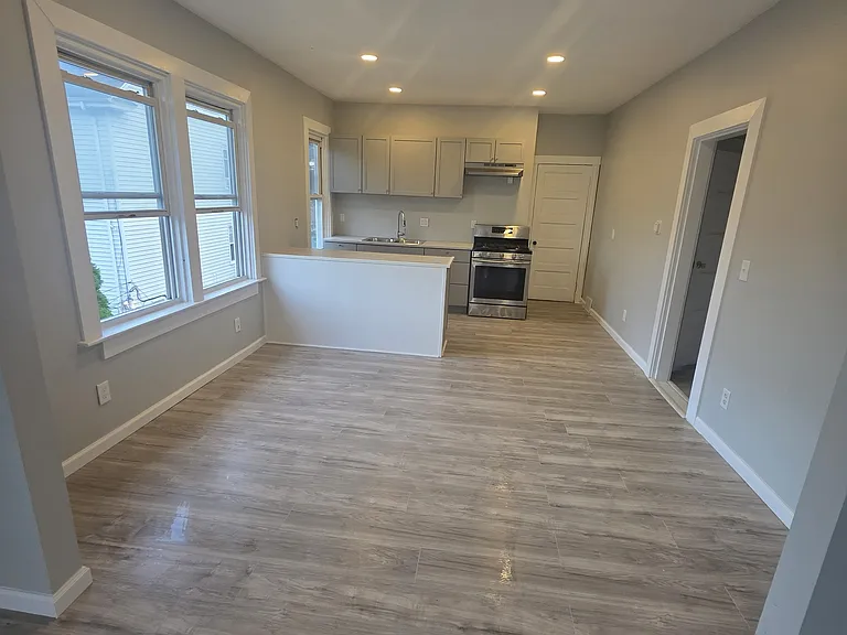 10 Calla St #3 — Photo 4