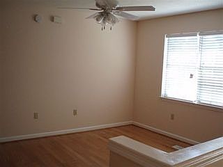2nd image of 4441 Oakwood Dr