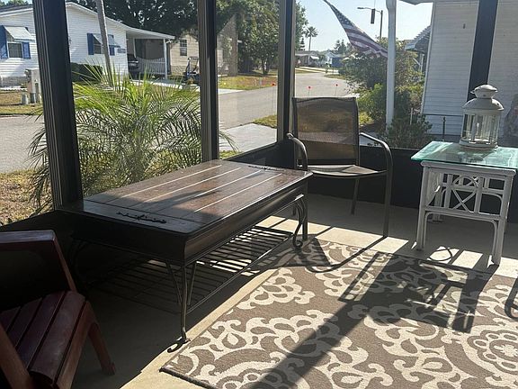 4th image of 1957 Tower Lakes Blvd #36