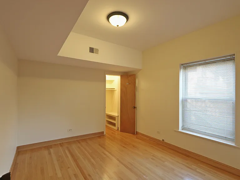 918 W Buena Ave #1 — Photo 14