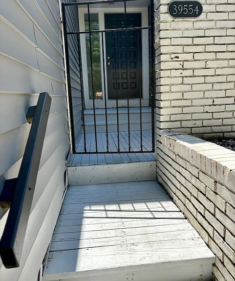 private gated front walk