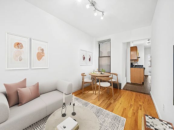 2nd image of 411 Suydam St APT 1R