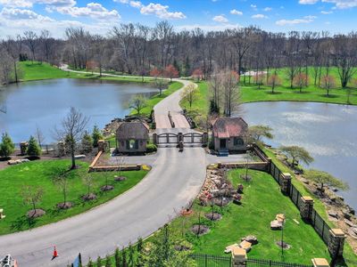 15 Lost Run Ln, Zionsville, IN, 46077