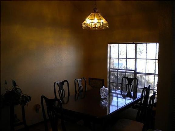 5th image of 317 Arisano Dr