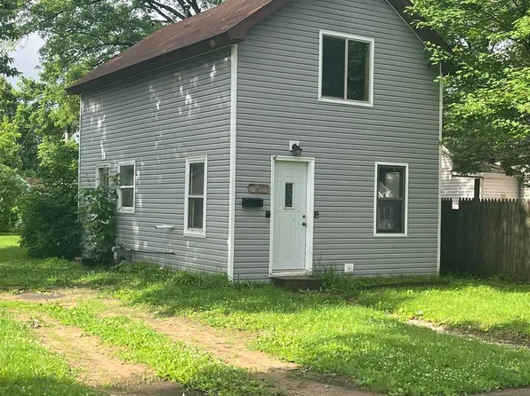 107 5th St, Nekoosa, WI 54457