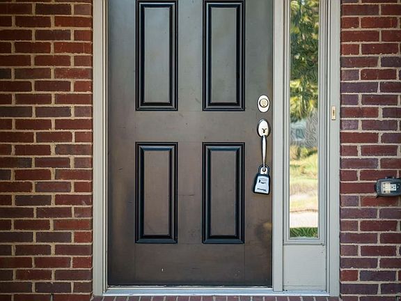 5th image of 3251 Verandah Pl